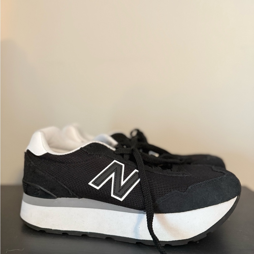 New Balance Black Sneakers